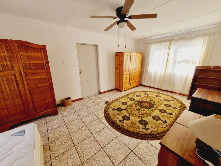 3 Bedroom Property for Sale in Stilbaai Wes Western Cape